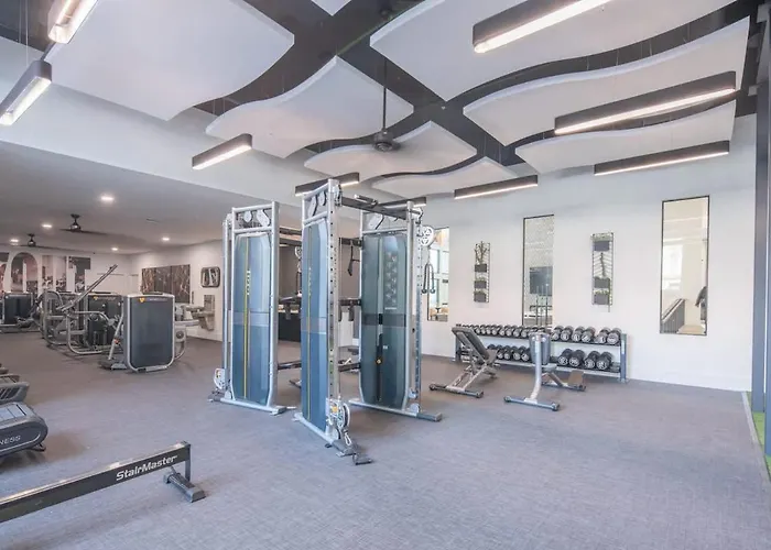 Apartment Lush Golf Pickleball Pool Hot Tub King Bed Parking Scottsdale