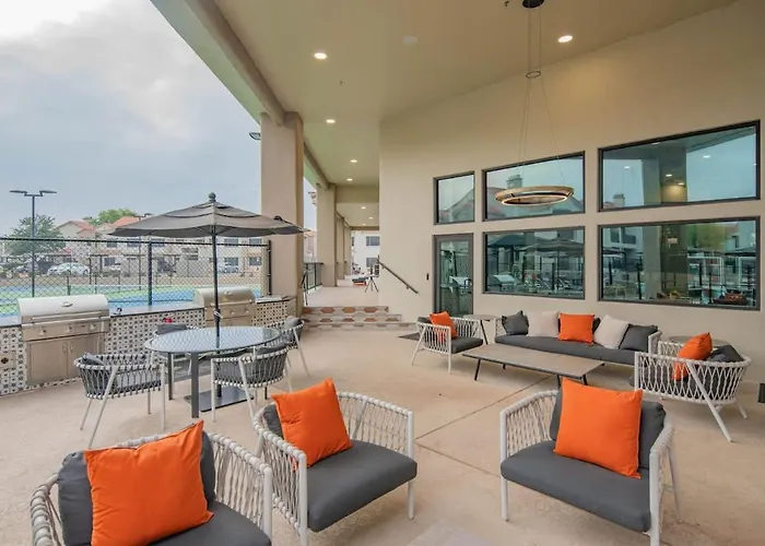 Lush Golf Pickleball Pool Hot Tub King Bed Parking * Scottsdale